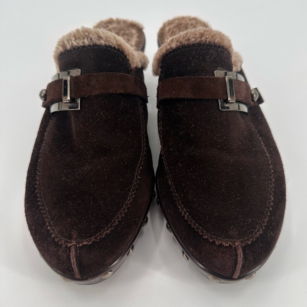 Stuart Weitzman Brown Suede Clogs with Fur Trim - Picture 2 of 7